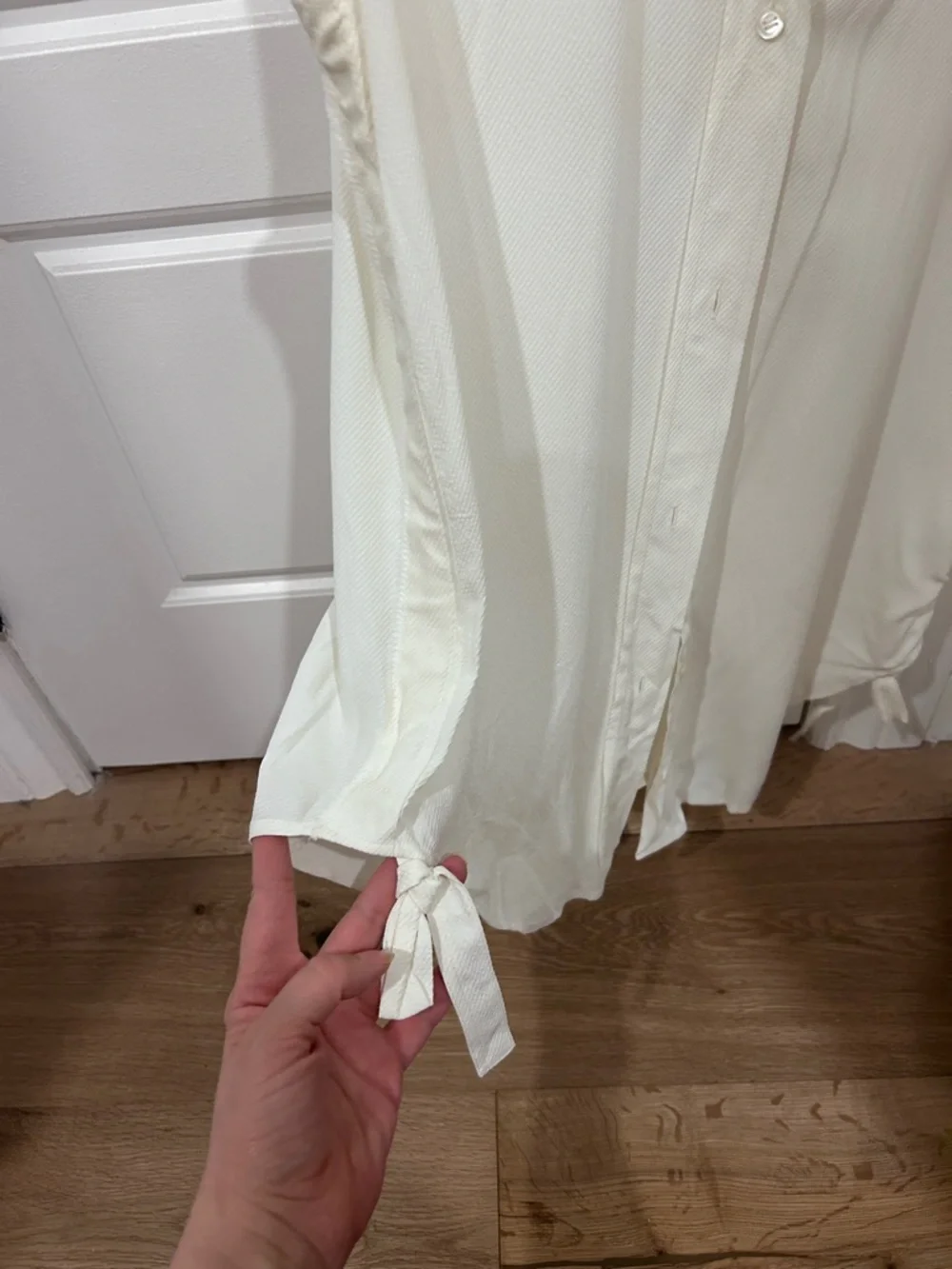 Helmut land white sleeveless blouse with gathered sides size small - Picture 8 of 11